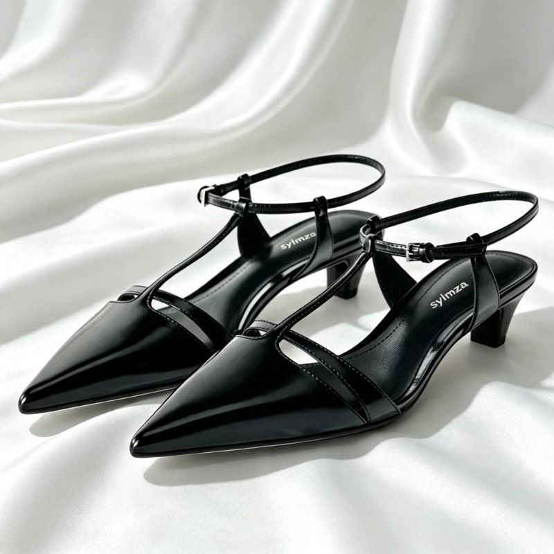 블랙 에나멜 가죽 로우힐 펌프스 여성 패션 앵클 버클  - Sandals 리뷰 및 가격