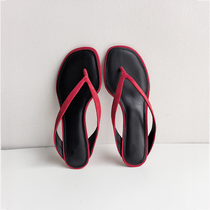 미니멀한 디자인의 여성용 낮은 굽의 샌들, 양가죽 소재 - Sandals 리뷰 및 가격